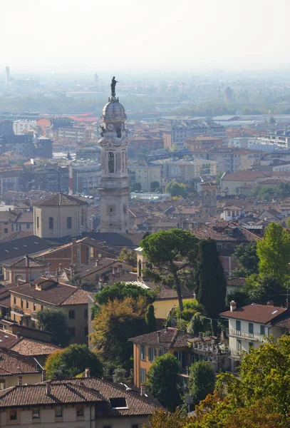 イタリア ベルガモ市の空中写真 — ストック写真
