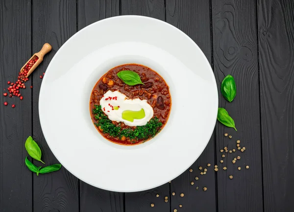 Sopa Chili Con Carne Fundo Escuro Comida Mexicana Conceito Alimentação — Fotografia de Stock