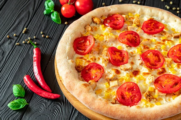 Pizza Saporita Grande Con Diversi Tipi Carne Vista Dall Alto — Foto Stock