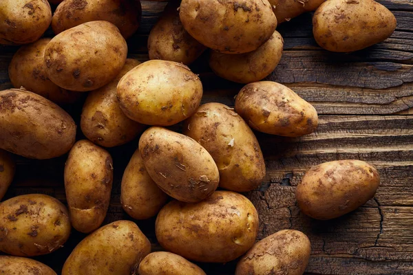 Aardappelen Houten Planken Voedsel Stilleven Achtergrond — Stockfoto