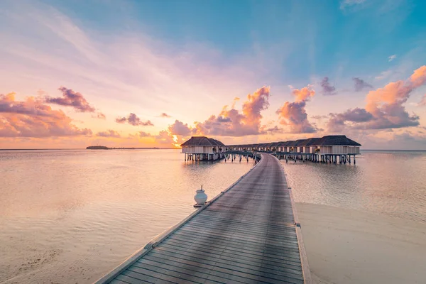 Luxurious Bungalows Seaside Sunset Time — Stock Photo, Image