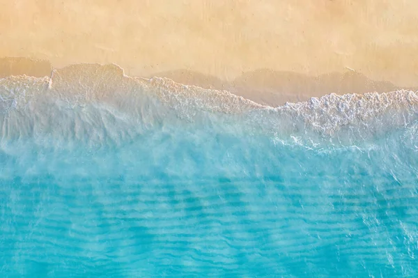 Ontspannende Luchtfoto Strand Zomervakantie Tropisch Mediterraan Landschap Banner Golven Surfen — Stockfoto