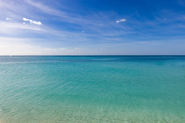 Natuurlandschap Uitzicht Prachtige Tropische Strand Zee Zonnige Dag Zomer Zeegezicht — Stockfoto