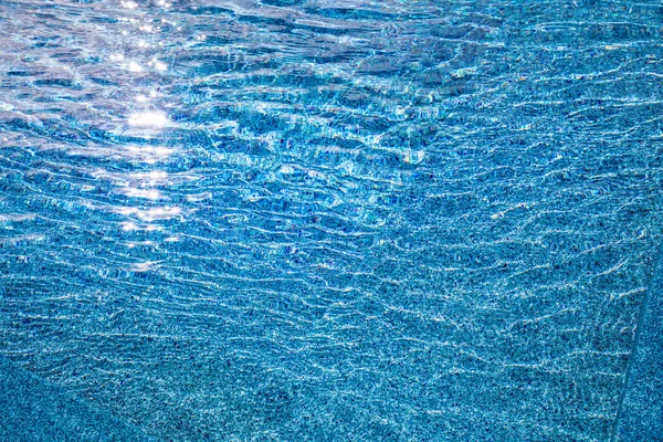 Abstrakter Blauer Hintergrund Mit Gewellter Oberfläche — Stockfoto