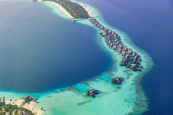 Pemandangan Udara Pulau Maldives Tropis Yang Indah Dengan Laguna Laut — Stok Foto