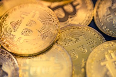 Altın bitcoin, kripto para birimi için kavramsal görüntü. Kripto para birimi bitcoin gelecek para. Soyut iş kripto piyasası finans para geçmişi. Bitcoin BTC Kripto Para Birimi. Borsa