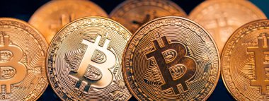 Altın bitcoin, kripto para birimi için kavramsal görüntü. Kripto para birimi bitcoin gelecek para. Soyut iş kripto piyasası finans para geçmişi. Bitcoin BTC Kripto Para Birimi. Borsa