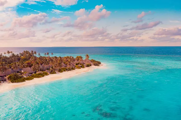 Amazing Island Beach Resort Maldives Tourism Tranquil Tropical Landscape — Stock Photo, Image