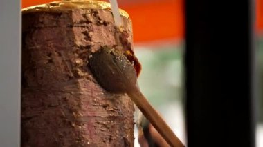 The kebab is ready and is cut to serve