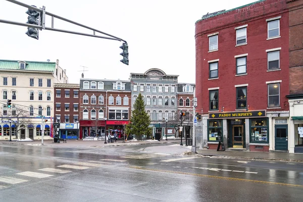 stock image Bangor, ME - USA - January 10, 2016: Tview of the Main Street. example of Art Deco architecture.in Bangor, Maine, USA