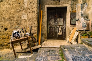 İtalya 'nın Napoli şehri. Santa Lucia manzarası, Pallonetto bölgeleri. Dar sokaklar.