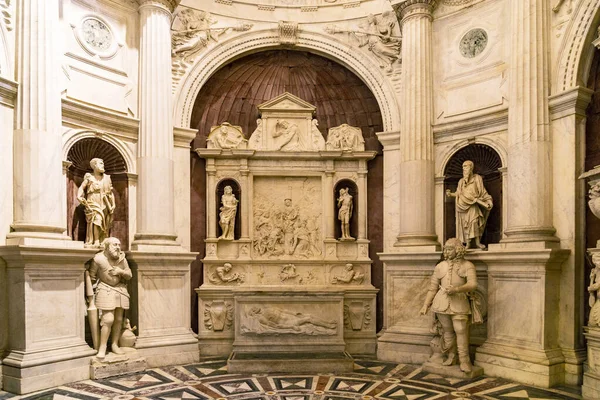 Dentro Iglesia Del Siglo Xiv San Giovanni Carbonara Nápoles Italia — Foto de Stock