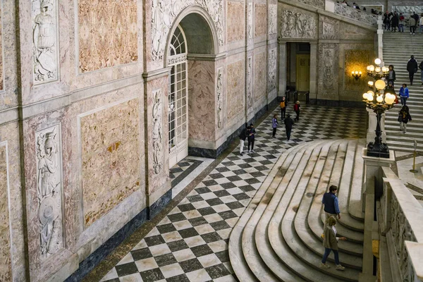Nápoles Italia Abril 2023 Hermoso Interior Blanco Del Palacio Real — Foto de Stock