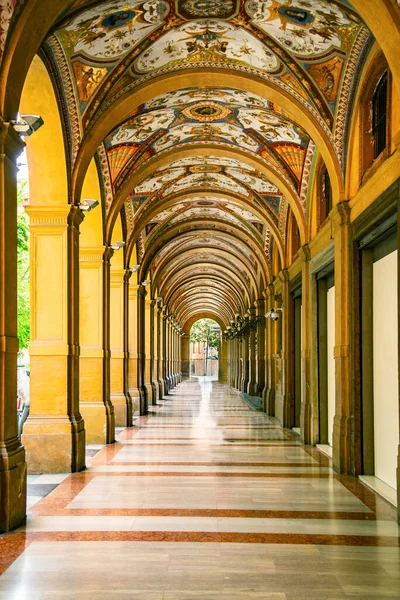 Splendidamente Decorato Portici Bologna Durante Una Giornata Sole Estate — Foto Stock