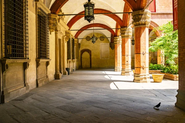 Bolonia Emilia Romania Włochy Wnętrza Łuki Pałacu Podest Piazza Maggiore — Zdjęcie stockowe