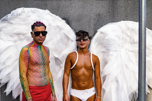 Napels Italië Juli 2023 Sommige Deelnemers Aan Gay Pride Brengen — Stockfoto