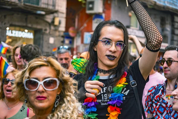 이탈리아 나폴리 2023 동성애자 프라이드의 참가자들 동성애자들을 모으고 — 스톡 사진