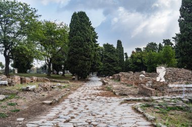 Roma 'da Tiber' deki Ostia antika limanında. Roma Arkeoloji Alanı, İtalya