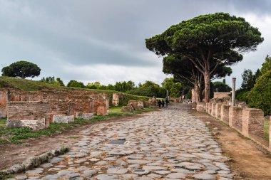 Roma 'da Tiber' deki Ostia antika limanında. Roma Arkeoloji Alanı, İtalya