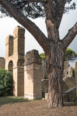 Roma 'da Tiber' deki Ostia antika limanında. Roma Arkeoloji Alanı, İtalya