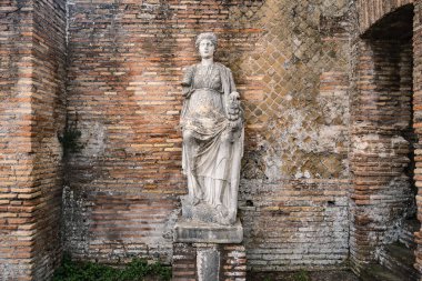 Roma 'da Tiber' deki Ostia antika limanında. Roma Arkeoloji Alanı, İtalya