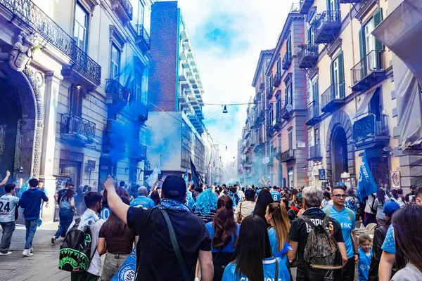 Napoli, İtalya - 23 Mayıs 2025: Mavi Diriliş: Napoli Zaferleri ve Scudetto, Futbol İddiaları. İtalya