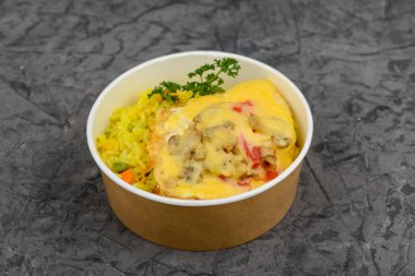 Peynirli ve biberli patates püresi ve tavuk filetosu..