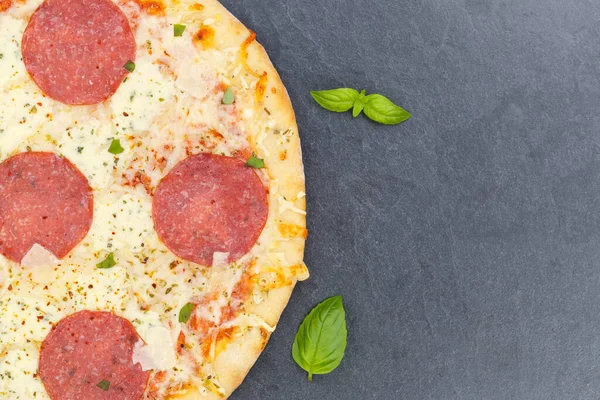 Pizza Salami Copyspace Copy Space Close Slate —  Fotos de Stock