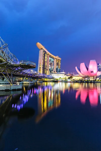 Marina Bay Skyline Helix Bridge Landmark Portrait Format Twilight Singapore — Stock Photo, Image