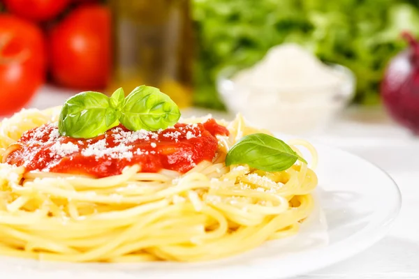Спагетті Італії Їдять Макарони Томатним Соусом — стокове фото