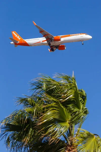 スペインのテネリフェ島 2022年9月22日スペインのテネリフェ南空港 Tfs でEasyjetエアバスA321Neo航空機 — ストック写真