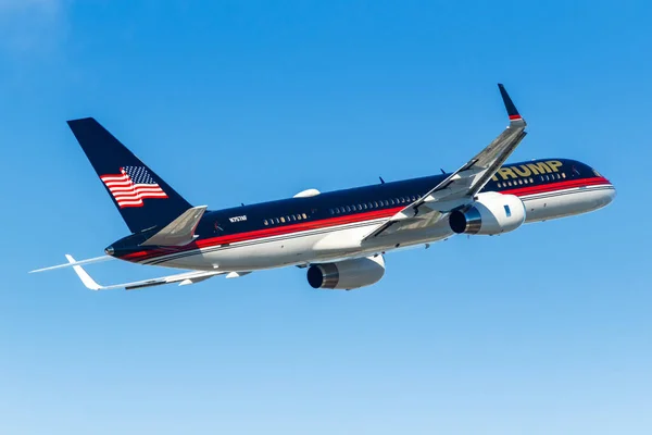 stock image West Palm Beach, United States - November 13, 2022 Boeing 757-200 airplane of Donald Trump at Palm Beach airport (PBI) in the United States.