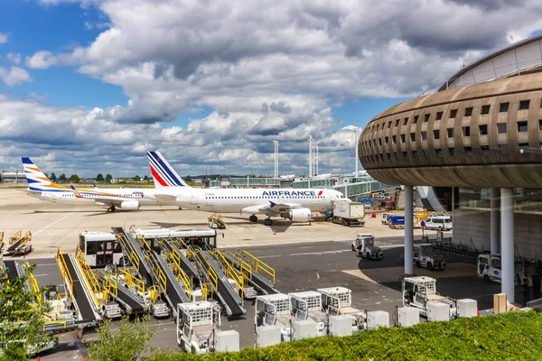 Paris Frankreich Juni 2022 Flugzeuge Terminal Des Pariser Flughafens Charles — Stockfoto