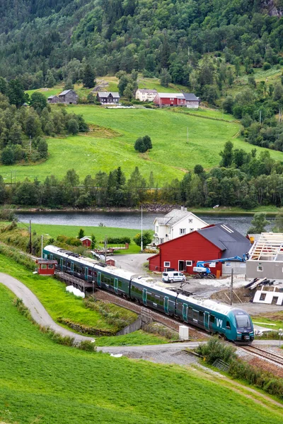 Seimsgrend Νορβηγία Αυγούστου 2022 Stadler Flirt Περιφερειακό Τρένο Της Vossebane — Φωτογραφία Αρχείου