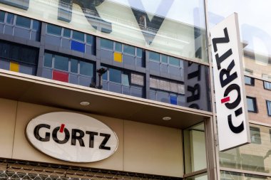 Stuttgart, Almanya - 10 Nisan 2023 Grtz Marka Marketi Logo perakendecisi Stuttgart, Almanya.