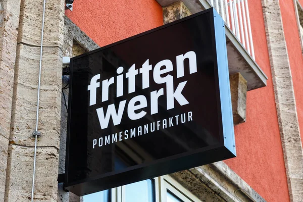 Stuttgart Duitsland April 2023 Frittenwerk Fastfood Fritesrestaurant Merk Met Logo — Stockfoto