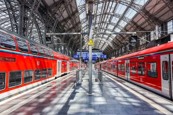 Frankfurt Almanya Temmuz 2023 Almanya Nın Frankfurt Kentindeki Ana Tren — Stok fotoğraf
