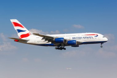 Dallas, ABD - 5 Mayıs 2023: British Airways Airbus A380-800 uçağı Dallas Fort Worth Havalimanı 'nda (DFW).