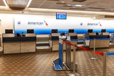 Albuquerque, ABD - 9 Mayıs 2023: Amerikan Havayolları ABD 'deki Albuquerque Havaalanı' na (ABQ) giriş yaptı..