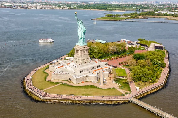 Νέα Υόρκη Άγαλμα Της Ελευθερίας Αεροφωτογραφία Άποψη Στις Ηνωμένες Πολιτείες — Φωτογραφία Αρχείου