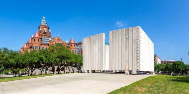 John F. Kennedy Memorial Plaza JFK ve Dallas, ABD 'deki Adliye Sarayı simgesi