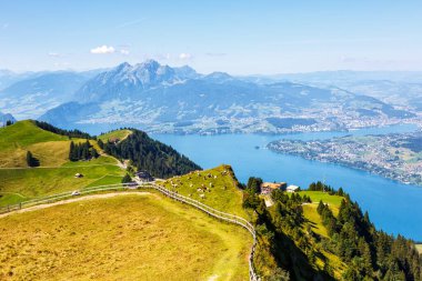 İsviçre Alpleri, Lucerne Gölü ve Pilatus Dağları 'ndan İsviçre' ye tatil