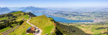 İsviçre Alpleri, Lucerne Gölü ve Pilatus Dağları 'ndan İsviçre' de Rigi Dağı manzarası