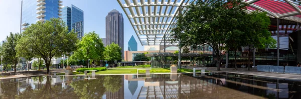 Будівля Театрального Центру Виконавських Мистецтв Далласу Подорожує Панорамою Техасі Сша Стокове Зображення