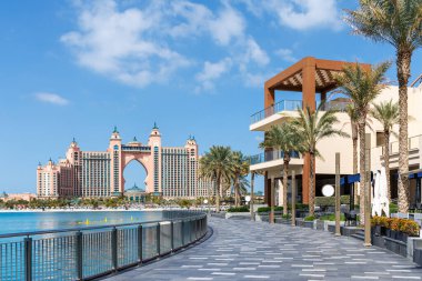 Yapay adadaki Dubai Atlantis Oteli Palm Jumeirah lüks tatil zenginliği