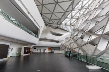 Guangzhou, Çin - 3 Nisan 2024: Guangzhou Opera Binası Zaha Hadid tarafından inşa edilen Grand Theatre modern mimari Guangzhou, Çin.