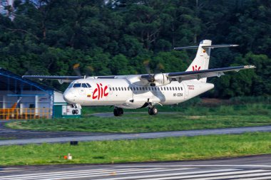 Medellin, Kolombiya - 26 Haziran 2024: Clic ATR 72-600 uçağı Medellin, Kolombiya.