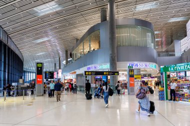 Panama Şehri, Panama - 30 Haziran 2024: Panama City, Panama 'daki Tocumen Terminali 2..