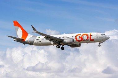 Miami, ABD - 20 Ekim 2024: Gol Boeing 737-8 MAX uçağı Miami Havaalanı, ABD.