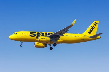 Los Angeles, ABD - 10 Ekim 2024: Spirit Airlines Airbus A320 Los Angeles Uluslararası Havaalanı, ABD.